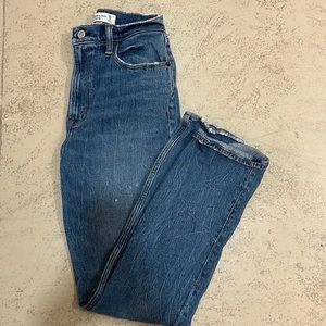 Abercrombie Ultra High Rise 90s Straight